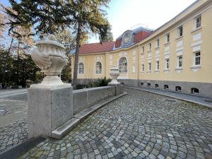 Централна минерална баня Банкя – снимка 4